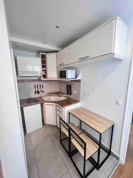 Super T2 Proche De Tour Eiffel Appartement Paris